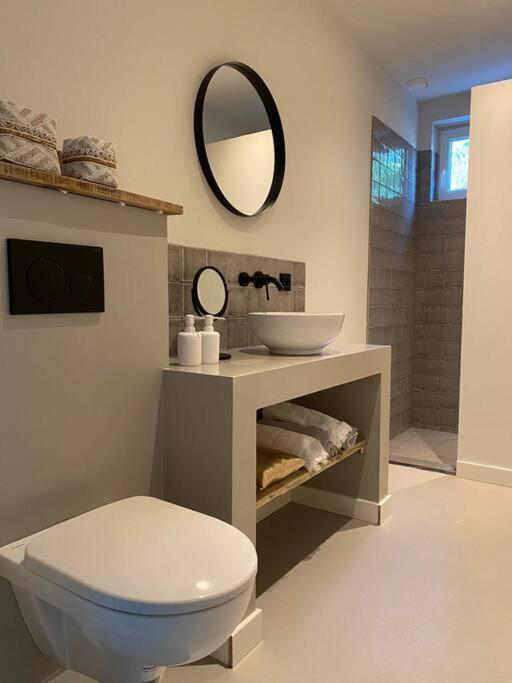 Stijlvol Huisje Met Veranda! Tuynloodz A Beers  Ngoại thất bức ảnh
